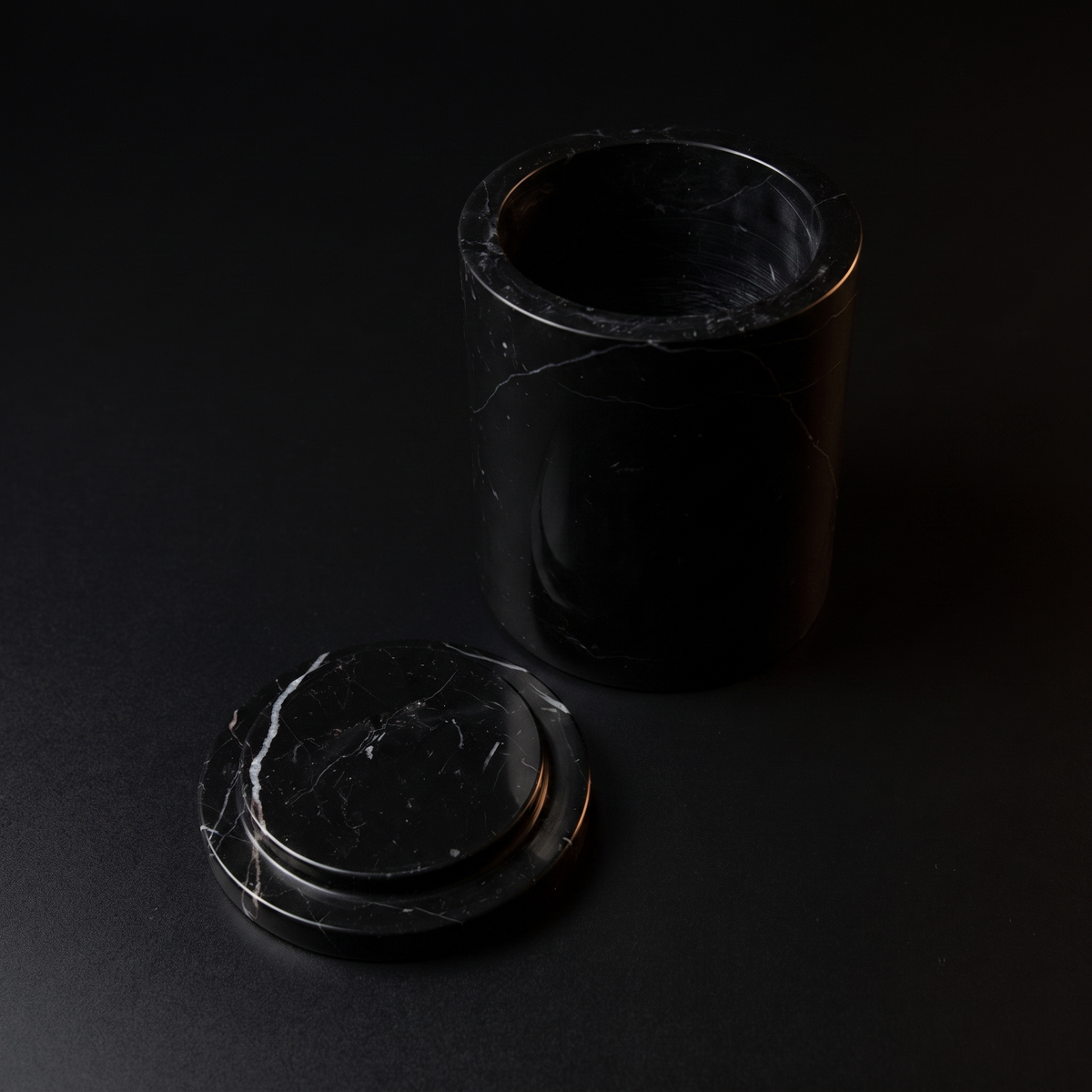 Open vessel from above
